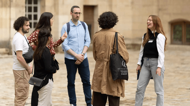 Option visite avec un soigneur (durée 1h30) 